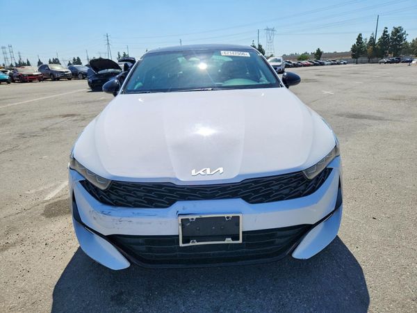 2022 KIA K5