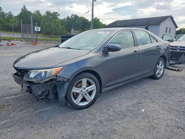 2013 TOYOTA CAMRY