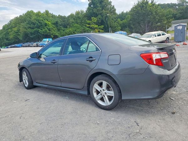 2013 TOYOTA CAMRY