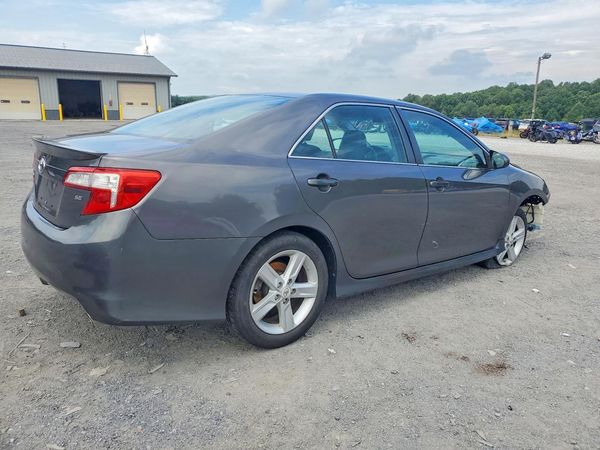 2013 TOYOTA CAMRY