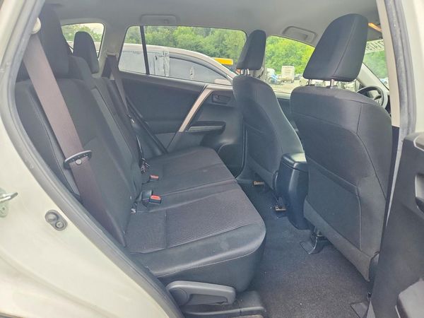 2016 TOYOTA RAV4 LE (X Grade)