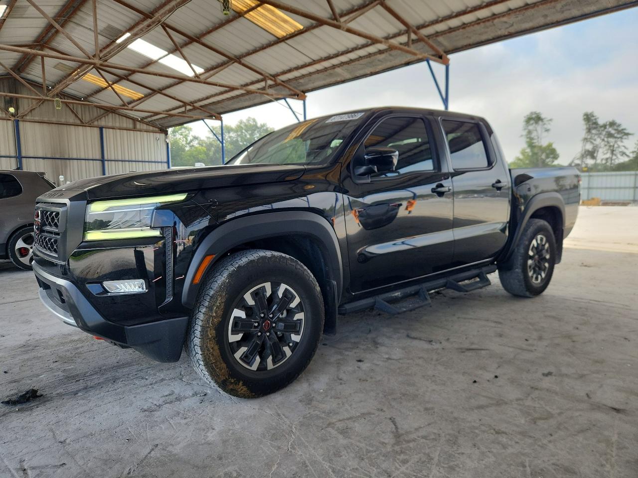 2022 NISSAN FRONTIER Crew Cab