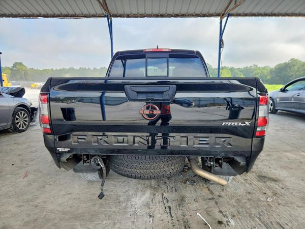 2022 NISSAN FRONTIER Crew Cab