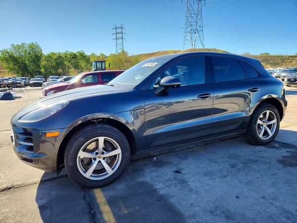 2020 PORSCHE MACAN