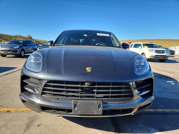 2020 PORSCHE MACAN