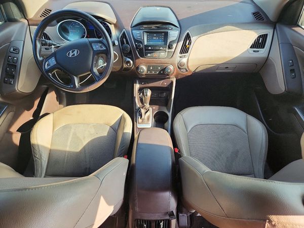 2015 HYUNDAI TUCSON GLS (Middle)