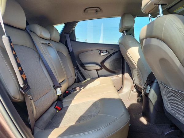 2015 HYUNDAI TUCSON GLS (Middle)