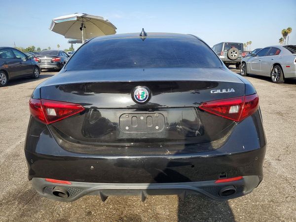 2017 ALFA ROMEO GIULIA