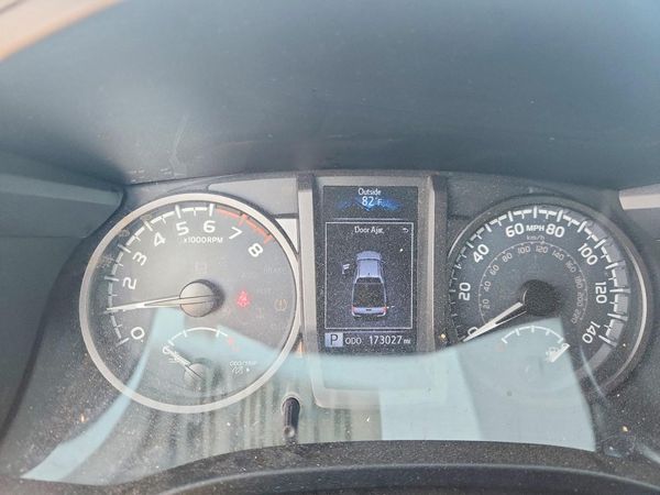 2016 TOYOTA TACOMA
