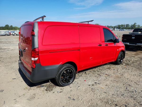 2018 MERCEDES-BENZ METRIS