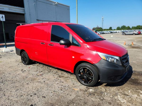 2018 MERCEDES-BENZ METRIS