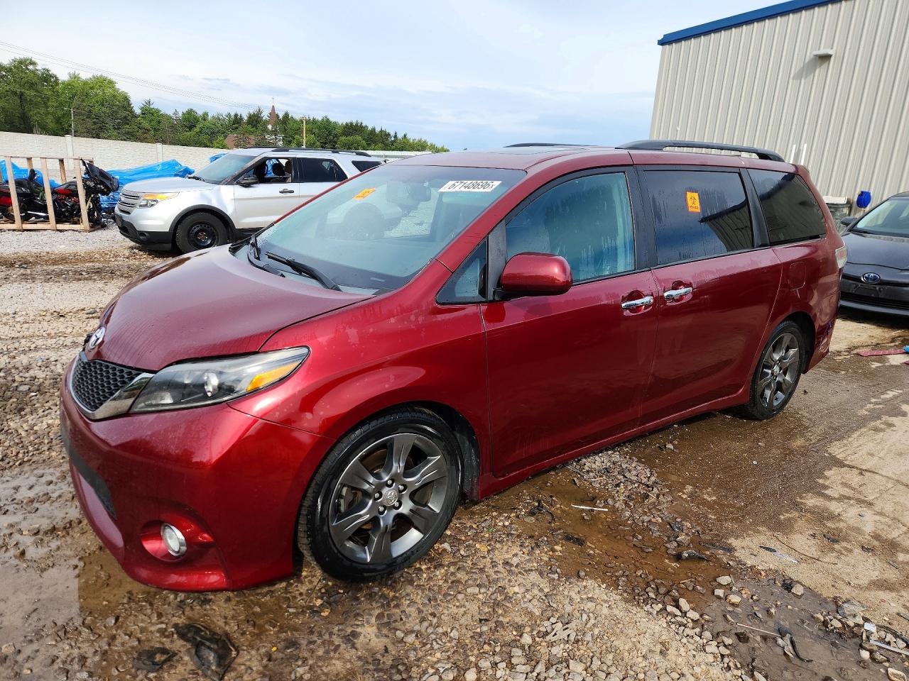 2016 TOYOTA SIENNA