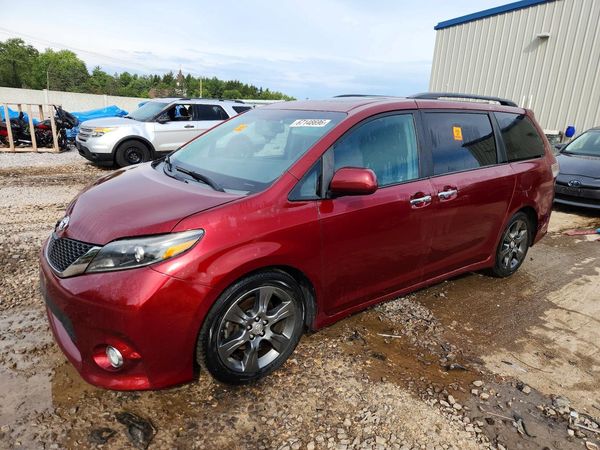 2016 TOYOTA SIENNA