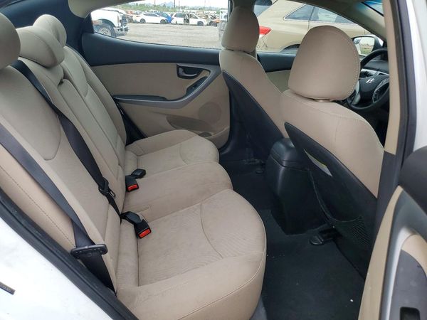 2015 HYUNDAI ELANTRA GLS(Middle)