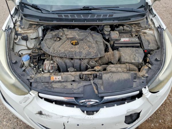 2015 HYUNDAI ELANTRA GLS(Middle)