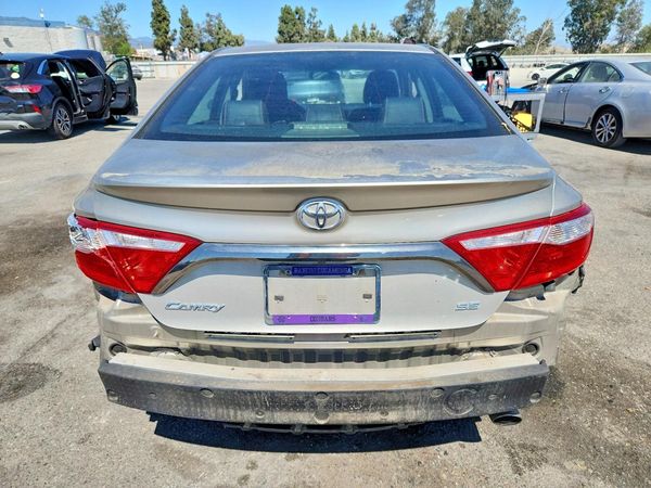 2016 TOYOTA CAMRY
