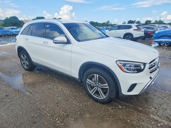 2020 MERCEDES-BENZ GLC-CLASS GLC300 — Passenger 3/4