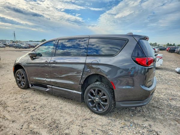 2019 CHRYSLER PACIFICA