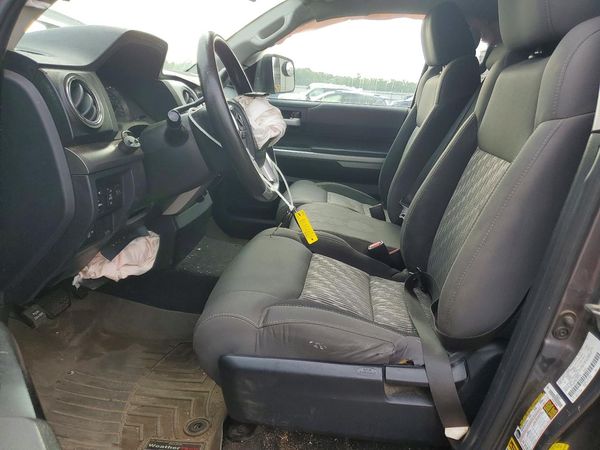2017 TOYOTA TUNDRA