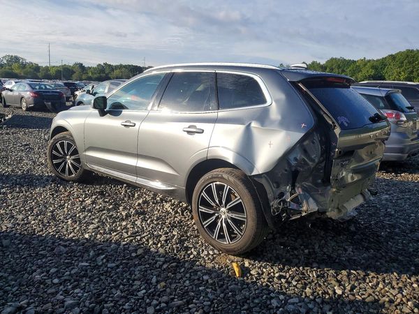 2020 VOLVO XC60