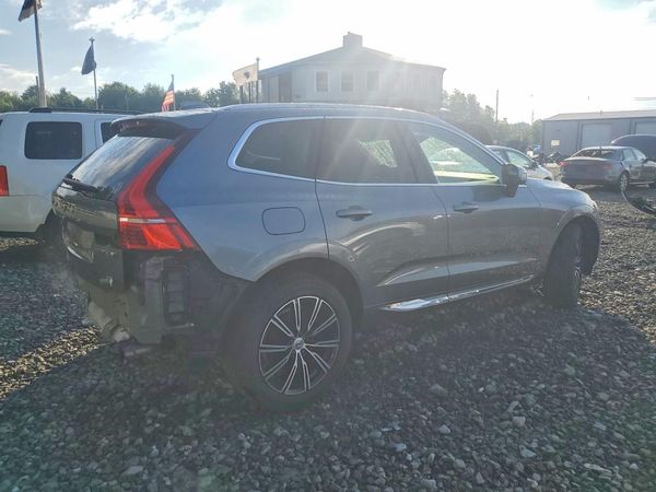 2020 VOLVO XC60
