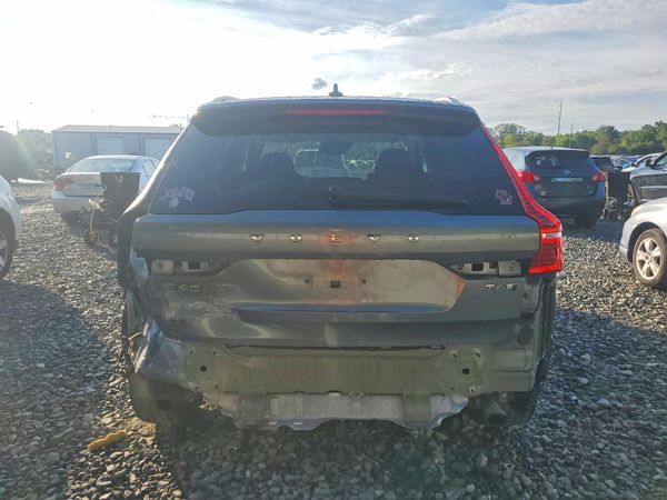 2020 VOLVO XC60