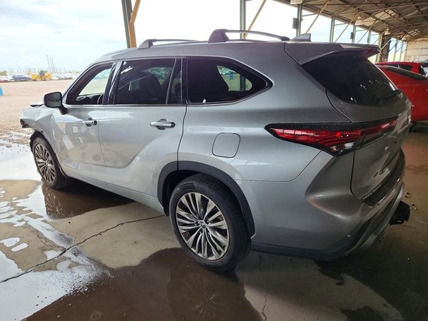 2021 TOYOTA HIGHLANDER