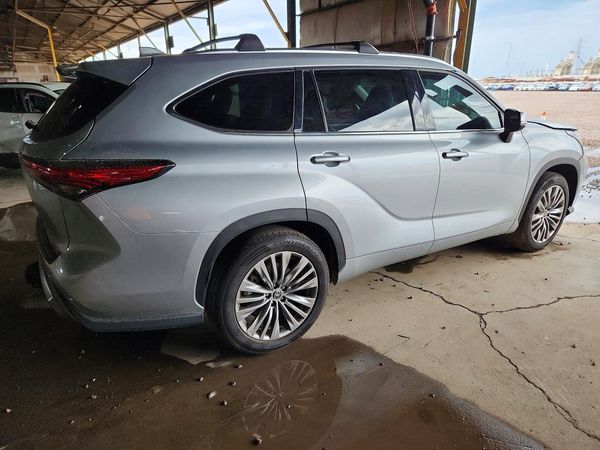 2021 TOYOTA HIGHLANDER