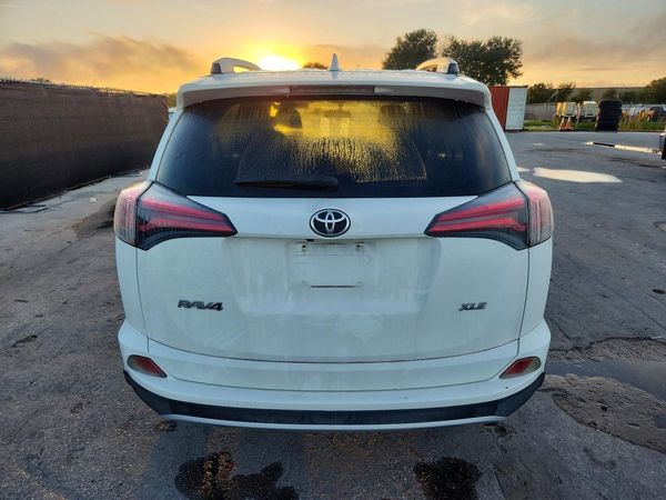 2016 TOYOTA RAV4 XLE (M Grade)