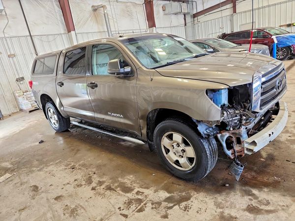 2012 TOYOTA TUNDRA SR5