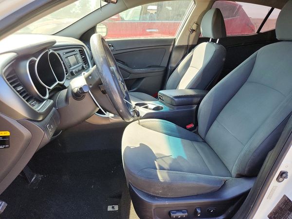 2015 KIA OPTIMA GL - Middle-low