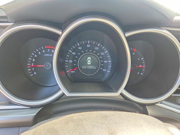 2015 KIA OPTIMA GL - Middle-low