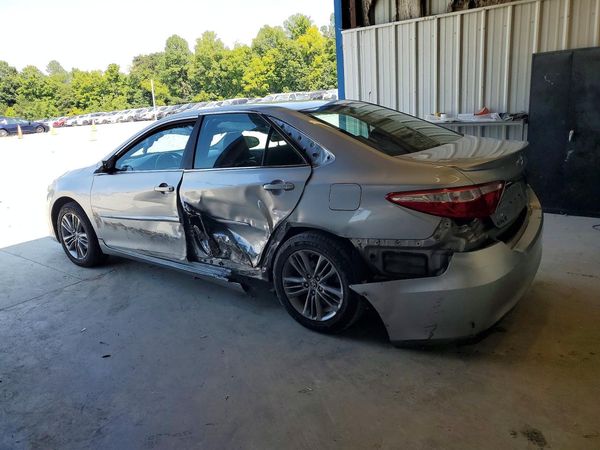 2016 TOYOTA CAMRY