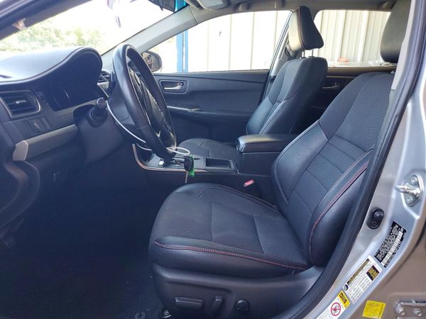 2016 TOYOTA CAMRY