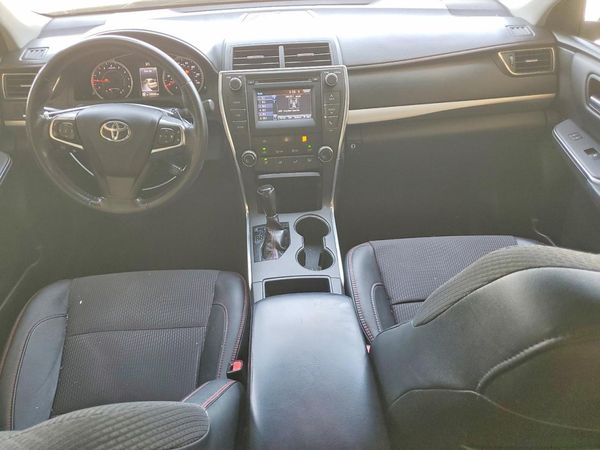 2016 TOYOTA CAMRY