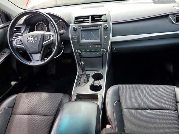 2016 TOYOTA CAMRY