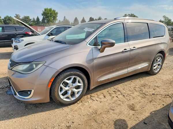 2017 CHRYSLER PACIFICA