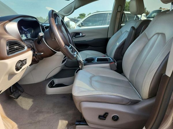 2017 CHRYSLER PACIFICA