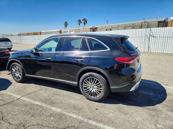 2026 MERCEDES-BENZ GLC