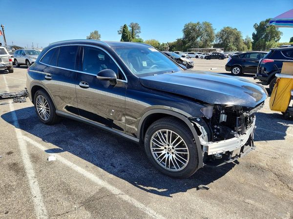 2026 MERCEDES-BENZ GLC