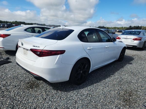 2020 ALFA ROMEO GIULIA