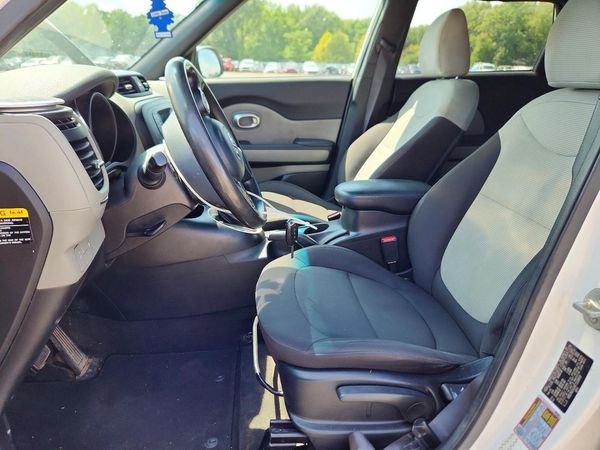 2015 KIA SOUL GL(Middle-low grade)