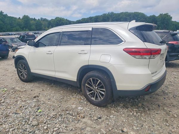 2019 TOYOTA HIGHLANDER