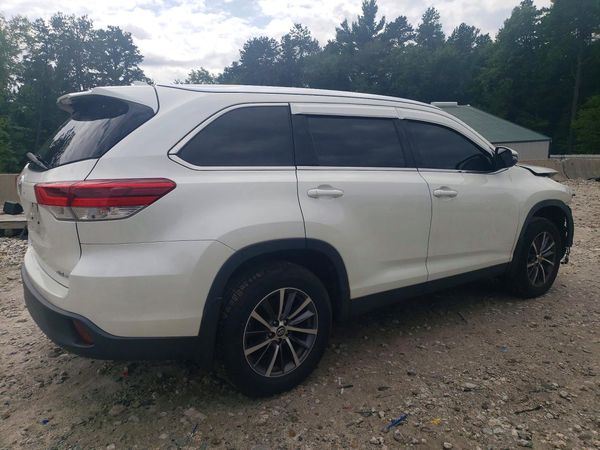 2019 TOYOTA HIGHLANDER