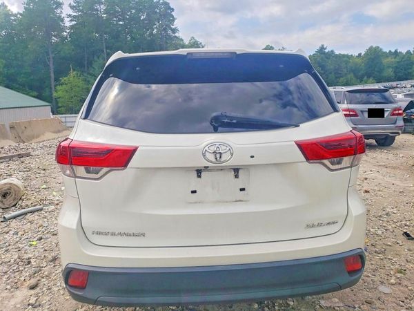 2019 TOYOTA HIGHLANDER
