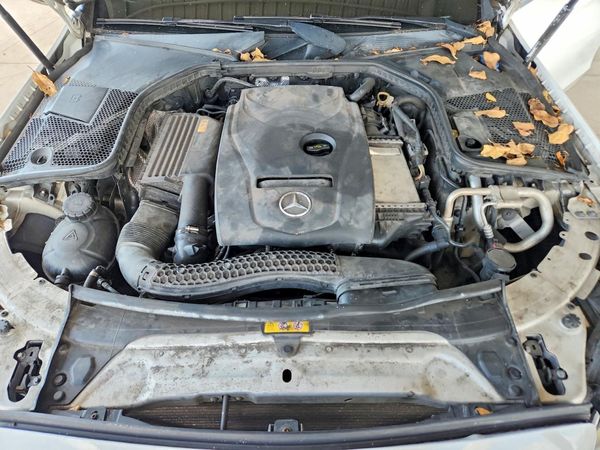 2018 MERCEDES-BENZ C-CLASS C300 — Engine bay