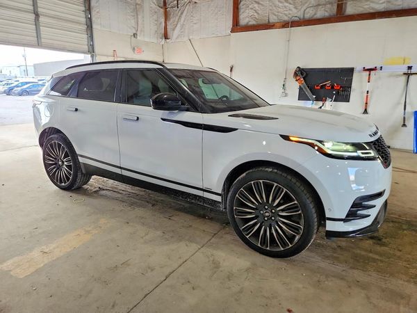 2019 LAND ROVER RANGE ROVER VELAR R-Dynamic SE — Passenger 3/4