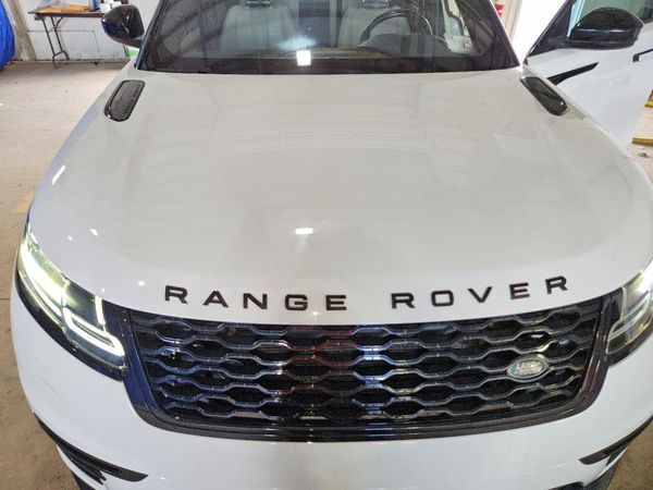2019 LAND ROVER RANGE ROVER VELAR R-Dynamic SE — Engine bay