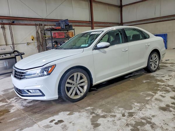 2018 VOLKSWAGEN PASSAT SE, SE w/ Technology