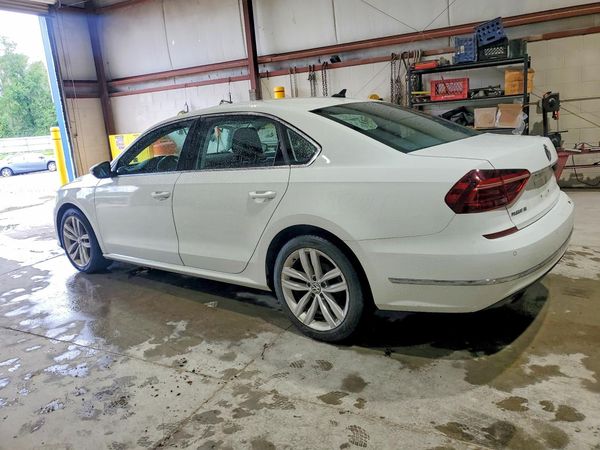 2018 VOLKSWAGEN PASSAT SE, SE w/ Technology
